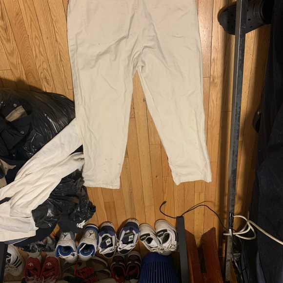 White pants from H&M - Picture 2 of 3